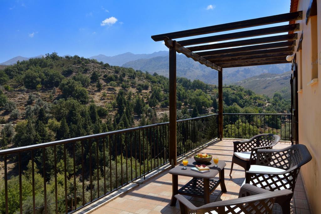 Oreinothea Villa Therison Exterior photo