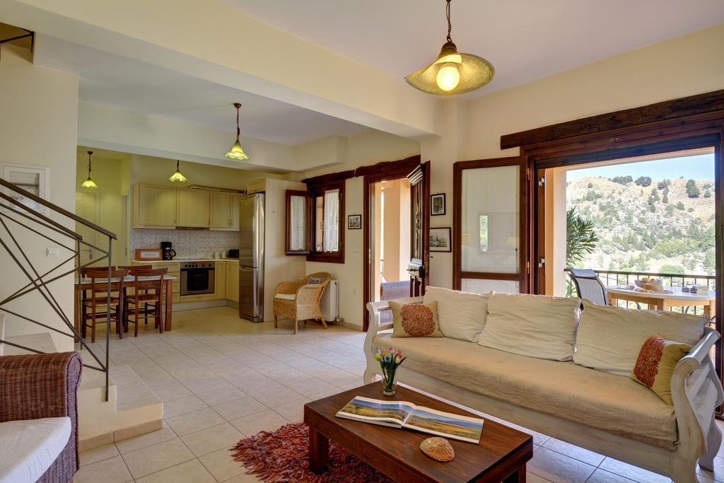 Oreinothea Villa Therison Exterior photo